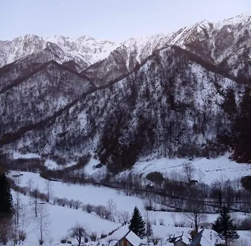 Le Nid De Laly Σαλέ Ustou